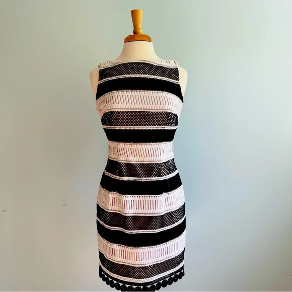 Aidan by Aidan Mattox Dresses & Skirts - Aidan Mattox Shift Dress size 6
